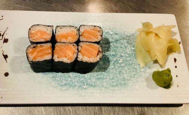 Salmon Roll.