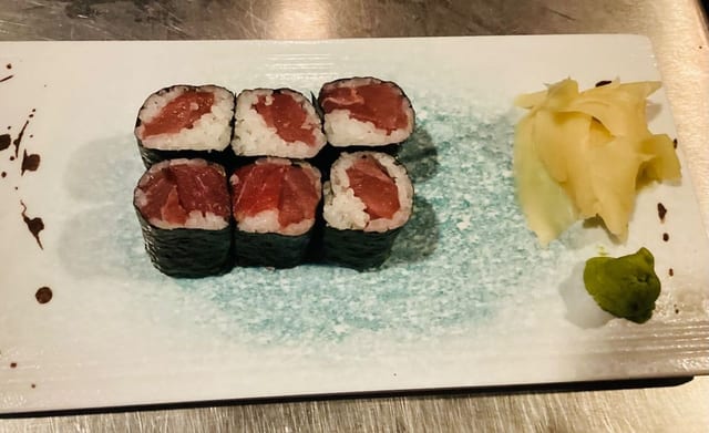 Tuna Roll.