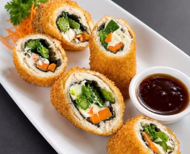 Crispy Chicken Maki.