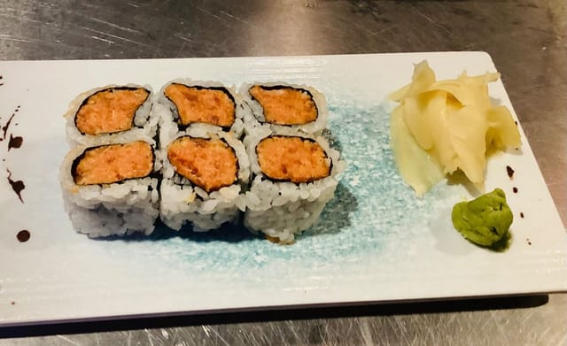 Spicy Crunch Tuna Roll.